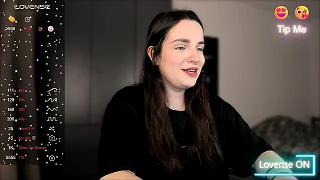 Snapshot of __Latisha__ chatting on 5, 10, 2025   Latisha   online show from 5, 10, 2025