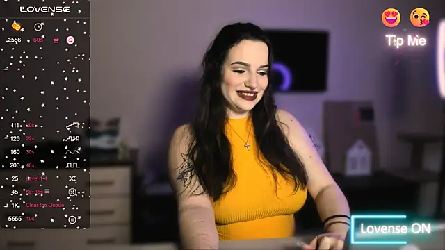 Snapshot of __Latisha__ chatting on 26, 10, 2025   Latisha   online show from 26, 10, 2025