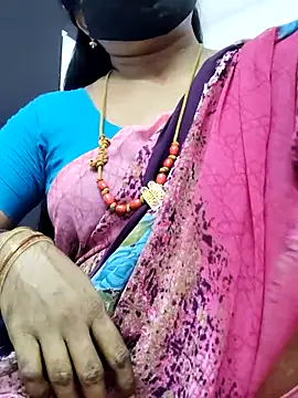 Snapshot of Tamilrojanew chatting on 22, 5, 2026 Tamilrojanew online show from 22, 5, 2026