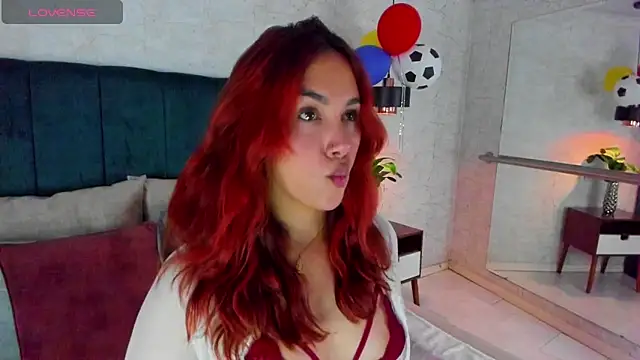 Snapshot of AdeleAndersonn chatting on 19, 6, 2026 AdeleAndersonn online show from 19, 6, 2026