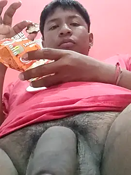 Tu papi 69  online show from 19, 12, 2025