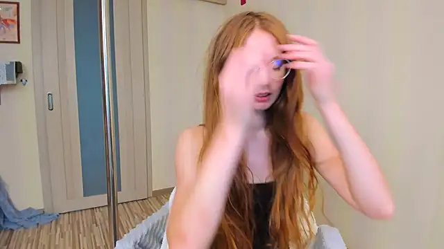 Snapshot of Fire_Luna chatting on 8, 10, 2025 Fire Luna online show from 8, 10, 2025