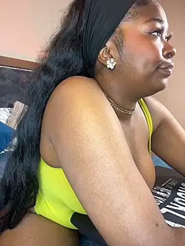 zoe 23  online show from 15, 3, 2026