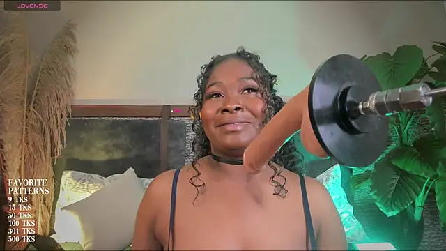 zoe 23  online show from 7, 4, 2026