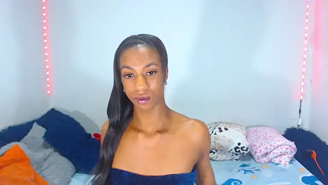 Snapshot of JessicaEbony chatting on 8, 1, 2025 JessicaEbony online show from 8, 1, 2025