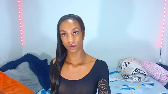Snapshot of JessicaEbony chatting on 10, 1, 2025 JessicaEbony online show from 10, 1, 2025