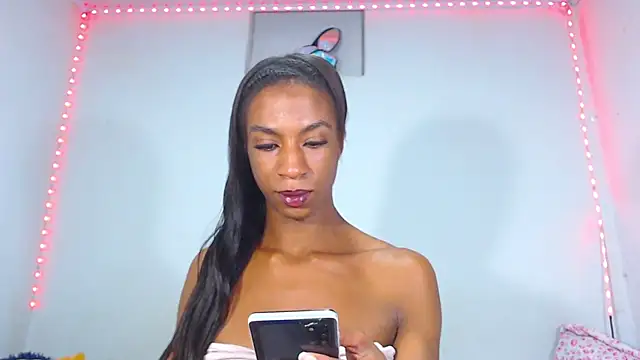 Snapshot of JessicaEbony chatting on 21, 1, 2025 JessicaEbony online show from 21, 1, 2025