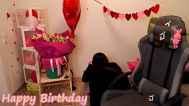 Snapshot of M_Sensual chatting on 15, 4, 2026 M Sensual online show from 15, 4, 2026