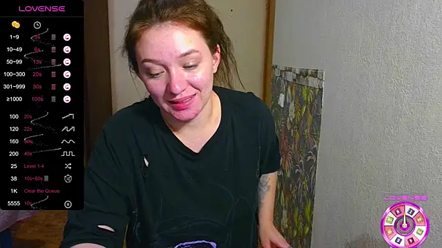 Snapshot of Chloe_strip chatting on 12, 10, 2025 Chloe strip online show from 12, 10, 2025