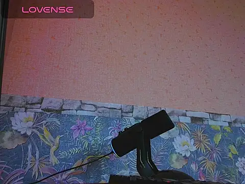 Snapshot of Chloe_strip chatting on 20, 10, 2025 Chloe strip online show from 20, 10, 2025