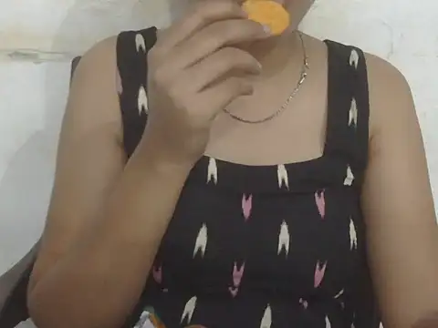 Snapshot of DOLL_CUTY chatting on 27, 5, 2026 DOLL CUTY online show from 27, 5, 2026