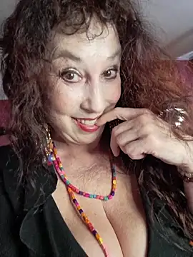 Snapshot of GypsyEsmeralda chatting on 5, 2, 2026 GypsyEsmeralda online show from 5, 2, 2026