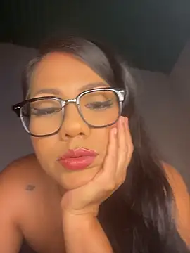 Snapshot of shaylin_brooke1 chatting on 18, 7, 2026 shaylin brooke1 online show from 18, 7, 2026