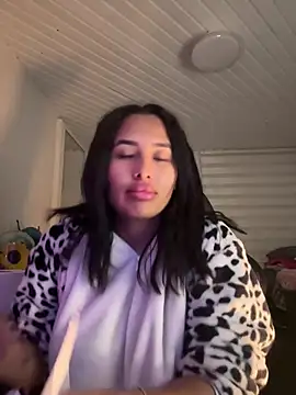 Snapshot of Anily_Lovely chatting on 9, 7, 2026 Anily Lovely online show from 9, 7, 2026
