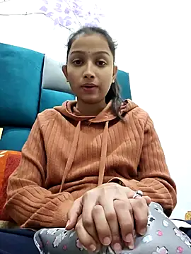 Snapshot of Aleena_Rai chatting on 13, 12, 2024 Aleena Rai online show from 13, 12, 2024