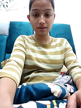 Snapshot of Aleena_Rai chatting on 22, 12, 2024 Aleena Rai online show from 22, 12, 2024