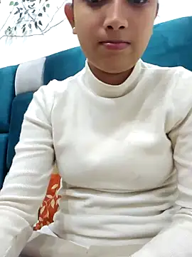 Snapshot of Aleena_Rai chatting on 1, 2, 2025 Aleena Rai online show from 1, 2, 2025