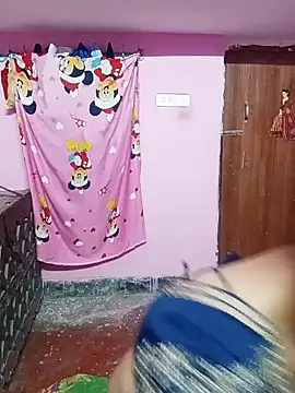 Cute-Simmi online show from 5, 12, 2024