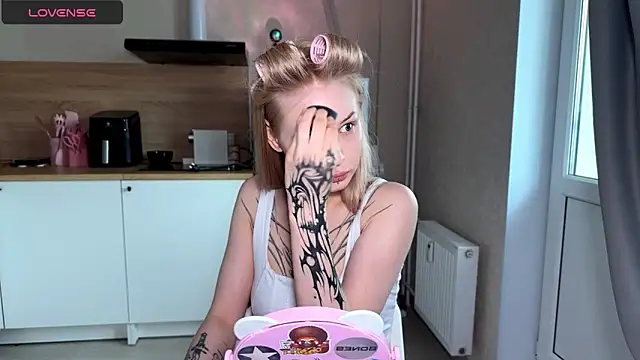 lisa barbie online show from 14, 5, 2026