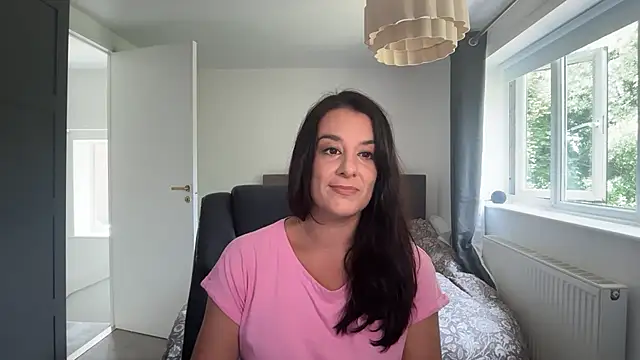 flatwhite0 online show from 28, 7, 2026