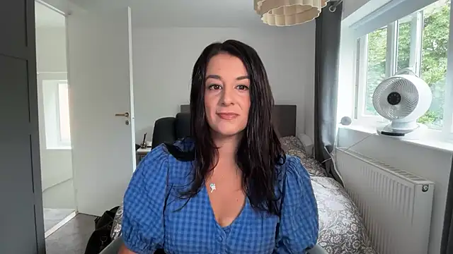 flatwhite0 online show from 30, 7, 2026