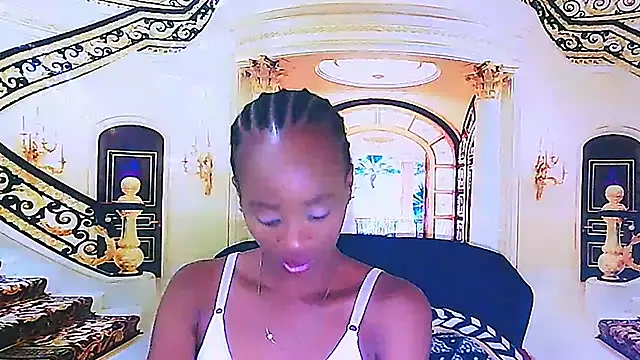 Snapshot of EbonyCreamy69 chatting on 3, 1, 2025 EbonyCreamy69 online show from 3, 1, 2025