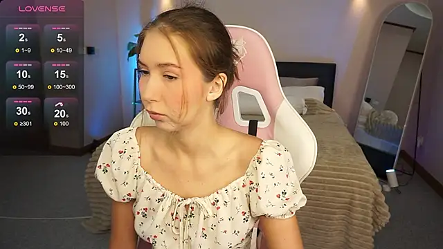 LinaSiren online show from 16, 12, 2024