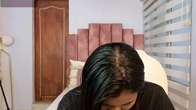 lou rosse  online show from 23, 12, 2024