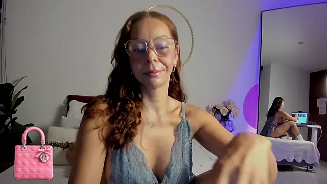 AvaCollinss online show from 8, 3, 2026