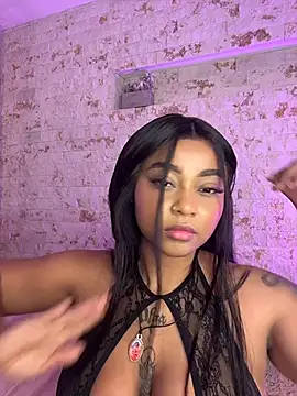 Snapshot of pamela_west chatting on 23, 5, 2026 pamela west online show from 23, 5, 2026