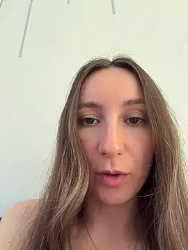 Snapshot of viviandaimond1 chatting on 3, 6, 2026 viviandaimond1 online show from 3, 6, 2026