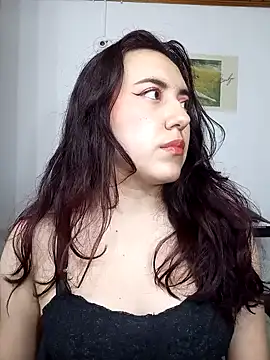 Emi chik online show from 24, 1, 2025