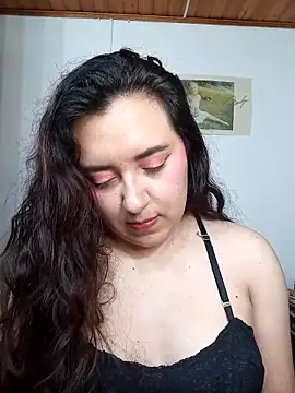 Emi chik online show from 25, 9, 2025