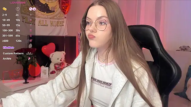 Marta May  online show from 15, 2, 2025