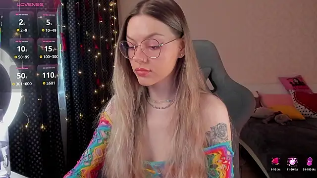 Marta May  online show from 11, 2, 2026