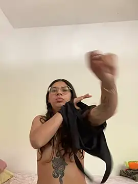 Snapshot of Argentiiniita chatting on 8, 12, 2024 Argentiiniita online show from 8, 12, 2024