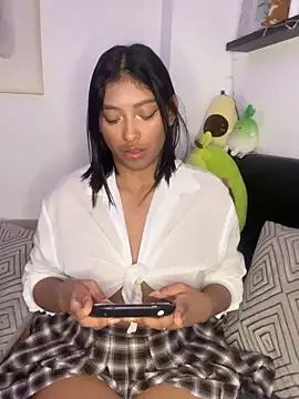 Snapshot of Isabella_fasilier chatting on 16, 1, 2025 Isabella fasilier online show from 16, 1, 2025