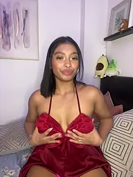 Snapshot of Isabella_fasilier chatting on 31, 1, 2025 Isabella fasilier online show from 31, 1, 2025