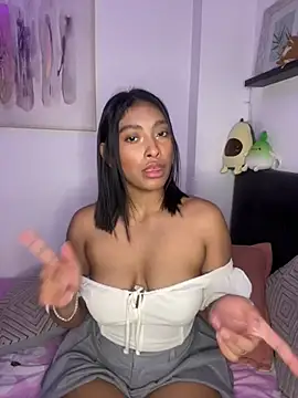 Snapshot of Isabella_fasilier chatting on 6, 2, 2025 Isabella fasilier online show from 6, 2, 2025