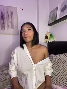 Snapshot of Isabella_fasilier chatting on 13, 3, 2025 Isabella fasilier online show from 13, 3, 2025