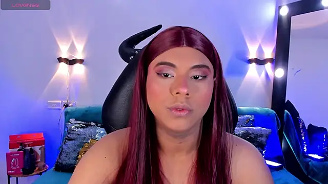 Snapshot of Emili_Roux chatting on 13, 4, 2026 Emili Roux online show from 13, 4, 2026