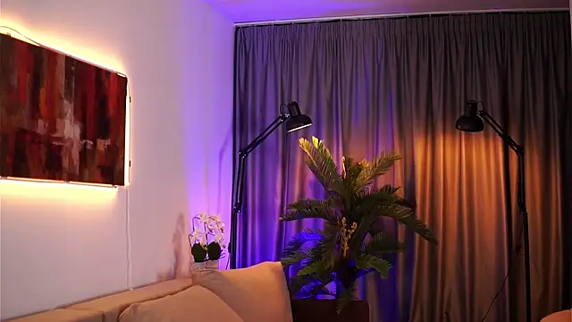 Snapshot of GinaValentinna chatting on 9, 1, 2025 GinaValentinna online show from 9, 1, 2025