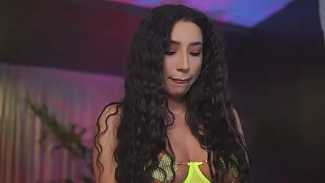 Snapshot of GinaValentinna chatting on 12, 1, 2026 GinaValentinna online show from 12, 1, 2026