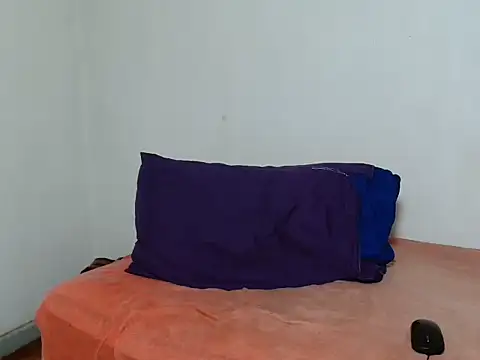 Snapshot of Feathergal69_ chatting on 30, 6, 2026 Feathergal69 online show from 30, 6, 2026