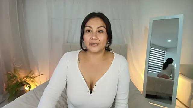 karla paradise  online show from 27, 4, 2026