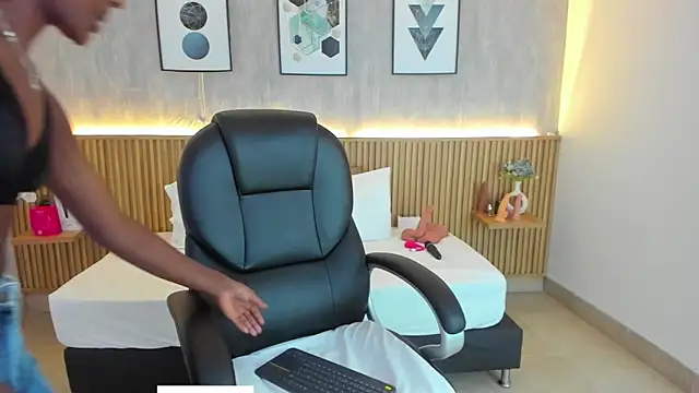 Snapshot of kenya_stone_1 chatting on 25, 6, 2026 kenya stone 1 online show from 25, 6, 2026