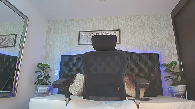 Snapshot of MattDevon chatting on 21, 2, 2026 MattDevon online show from 21, 2, 2026