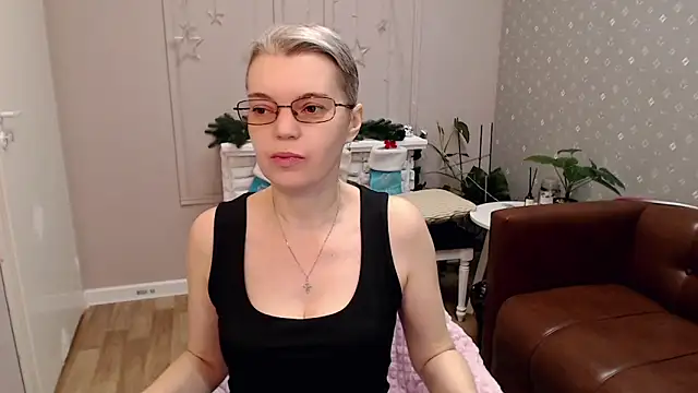 Cutie Erikaa1 online show from 9, 1, 2026