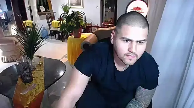 Snapshot of pitbullveryhot chatting on 9, 2, 2025 pitbullveryhot online show from 9, 2, 2025