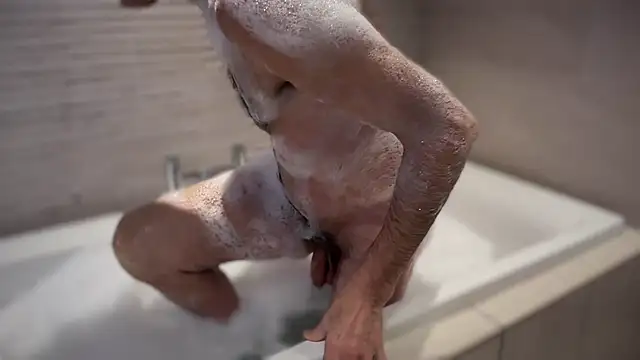 TowaFreespirit online show from 1, 1, 2025